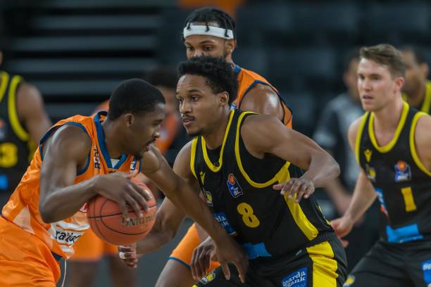 上的表现尤 上的表现尤