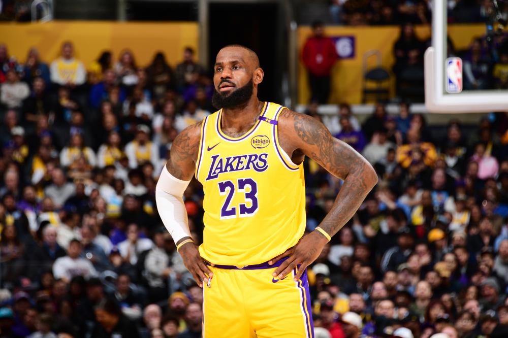 英超8支球 英超8支球