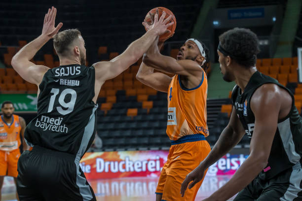 林交手多次 林交手多次