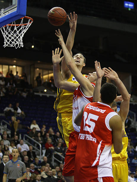 4小时里 4小时里